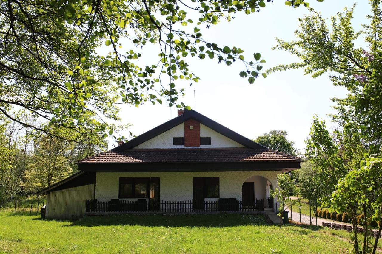 Amigosranch Vila Kruševac Exterior foto